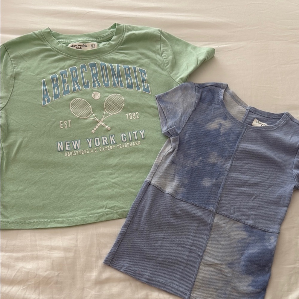 Abercrombie & Fitch Green and Blue Short Sleeve Tees